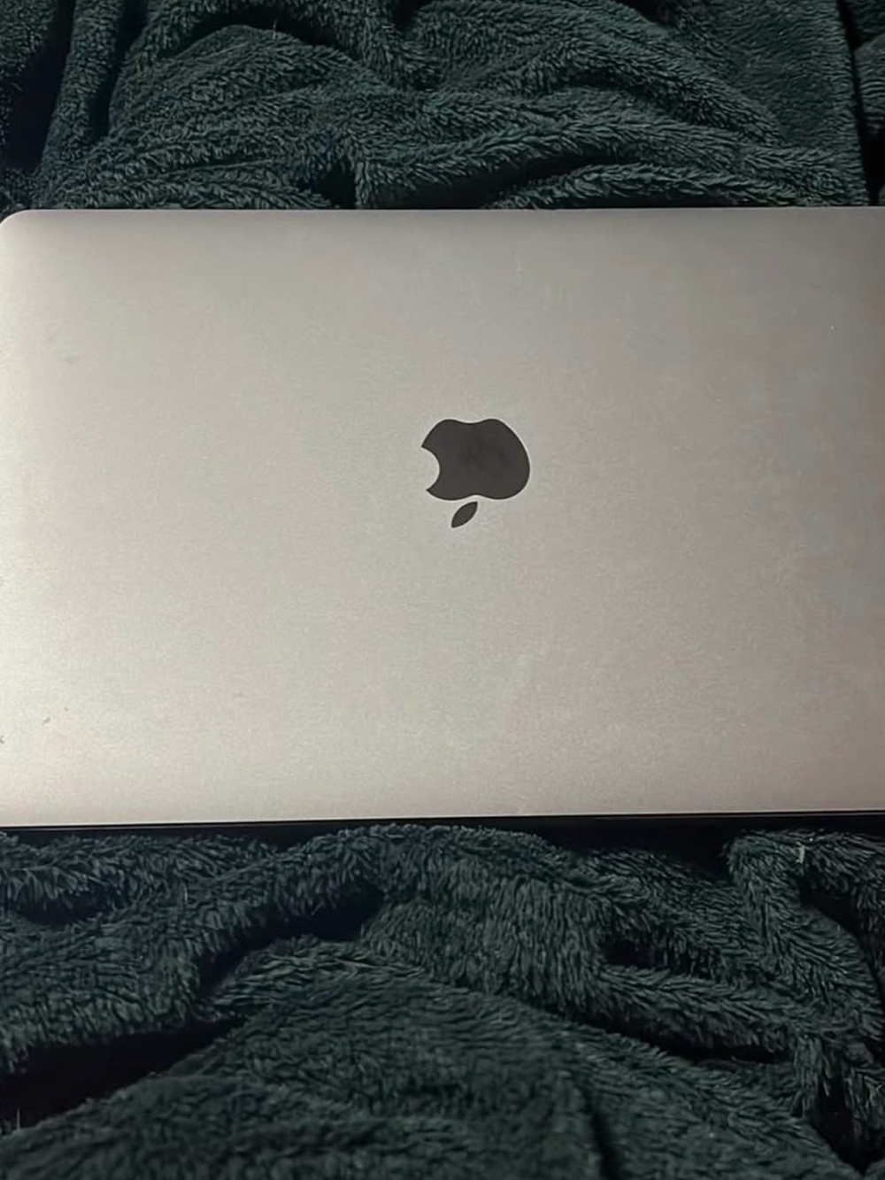 MacBook Pro 2017 - Picture 3 of 3